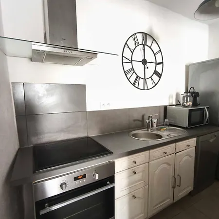 Apartment Apartment For 3 With Balcony - Near Beach